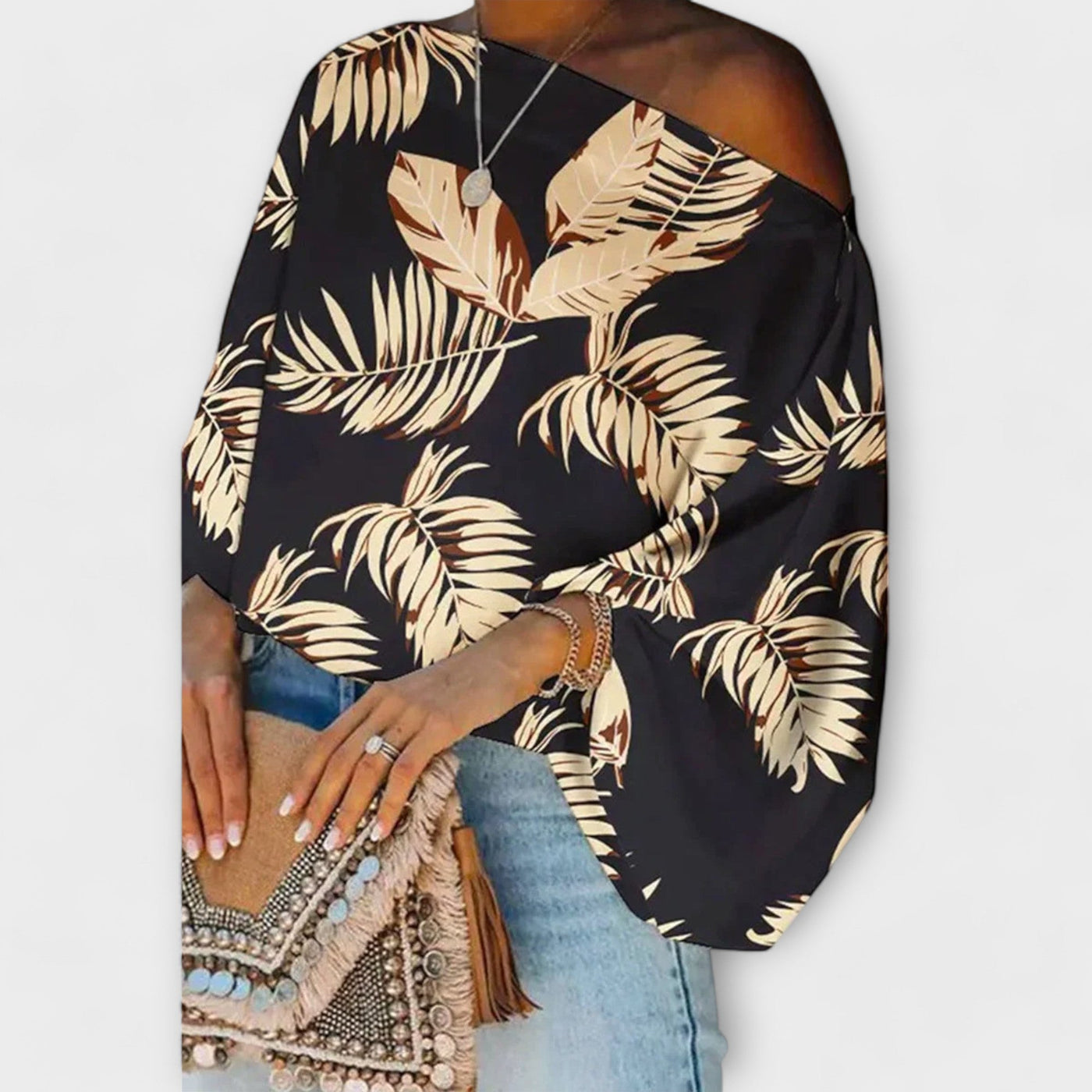 Ilsa – Elegant, loose-fitting blouse