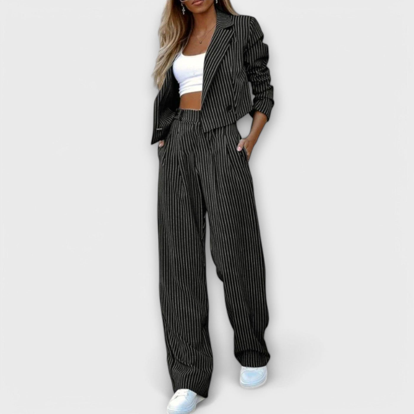 Elegant Set for Women with Stripes and Blazer and Trousers