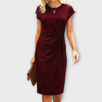 Clara - Elegant Figure-Fitted Dress for Women