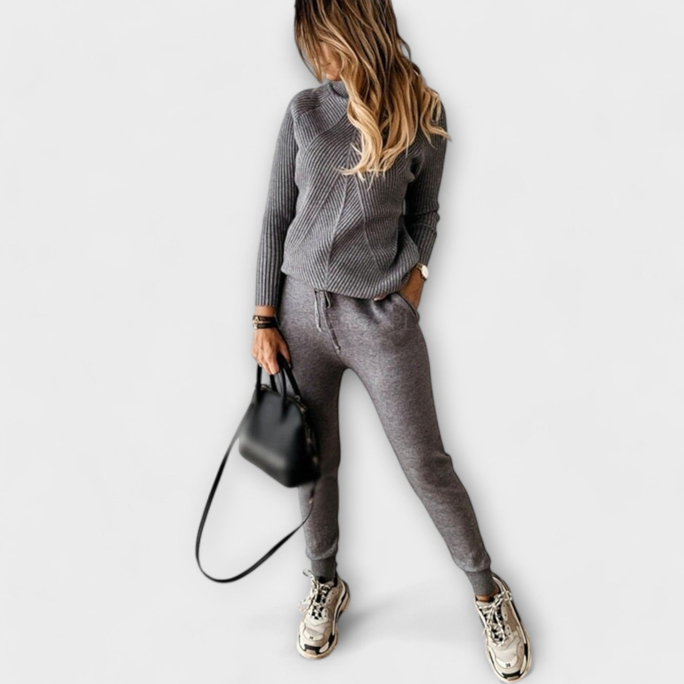 Elara – Trendy and Warm Jogging Set