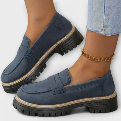 Alisa - Classic Loafer