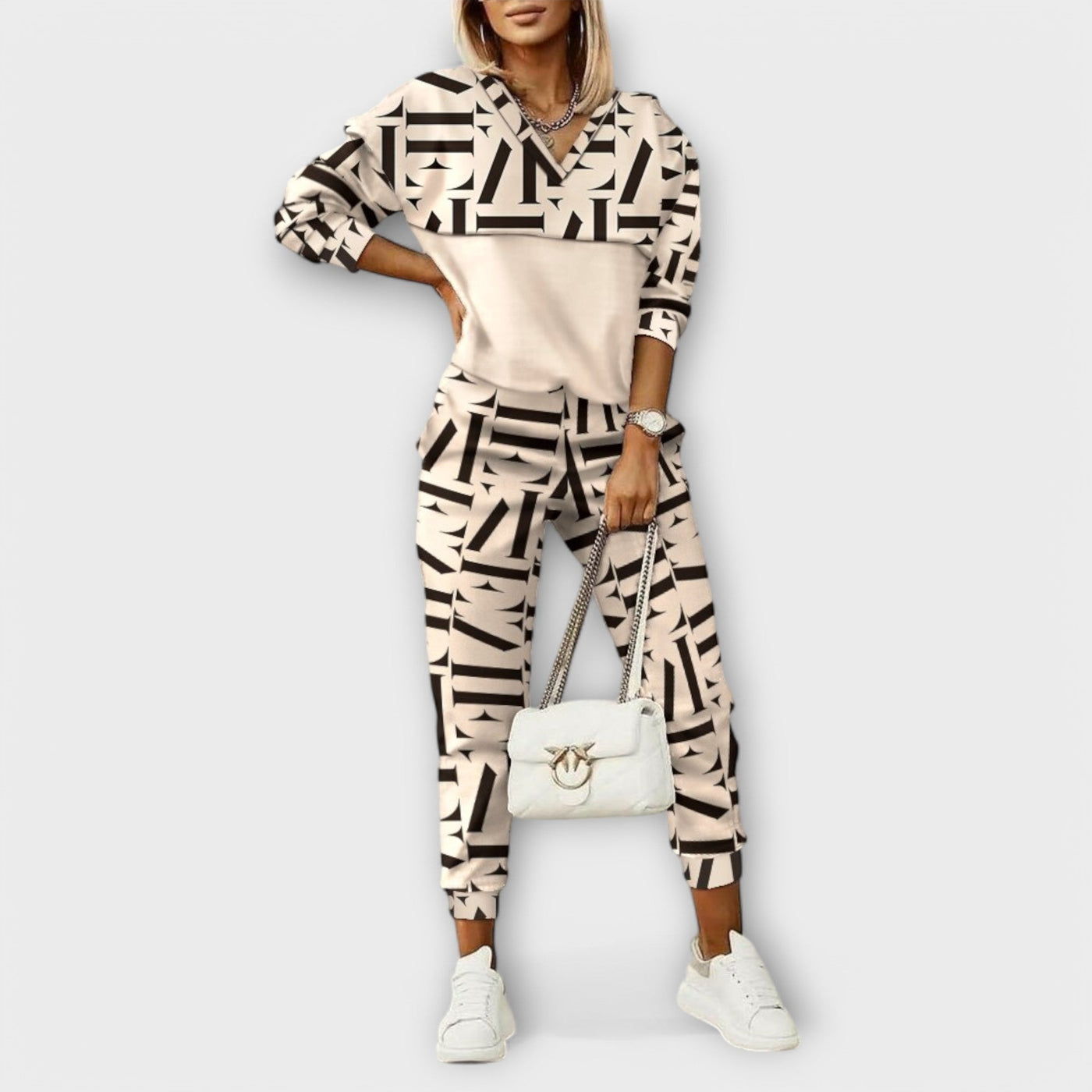Premium Tracksuit - Luxurious and Comfortable Loungewear